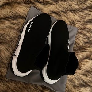 SPEED TRAINERS - SIZE 10.5